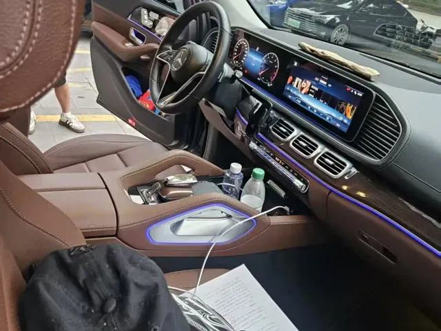 Mercedes-Benz GLE-Class — Фото автомобиля 2