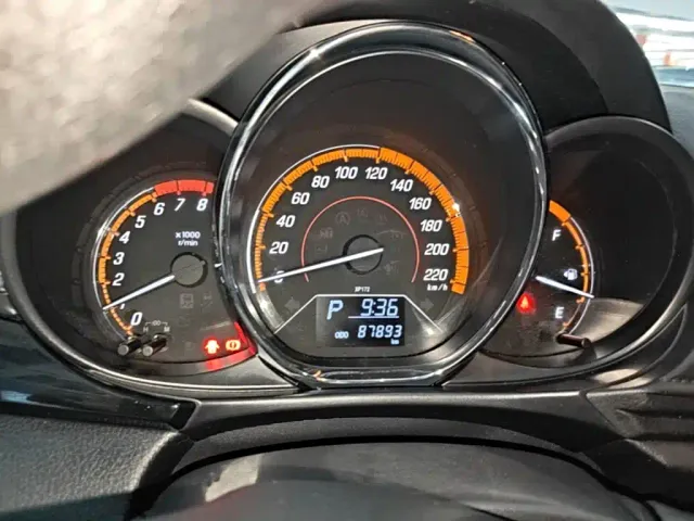 Toyota YARiS L Zhi Xuan — Фото автомобиля 11