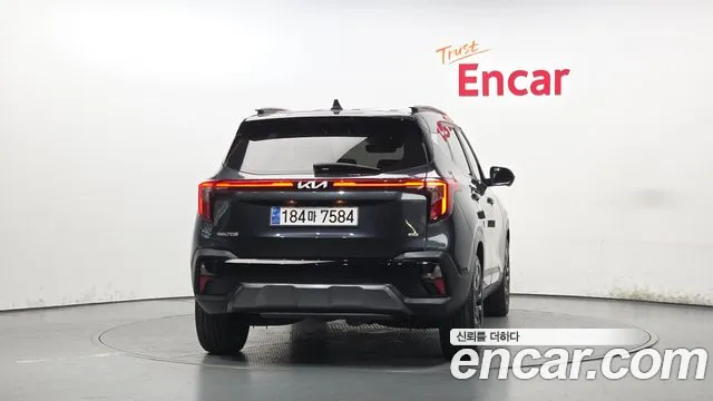 Kia Seltos — Фото автомобиля 4