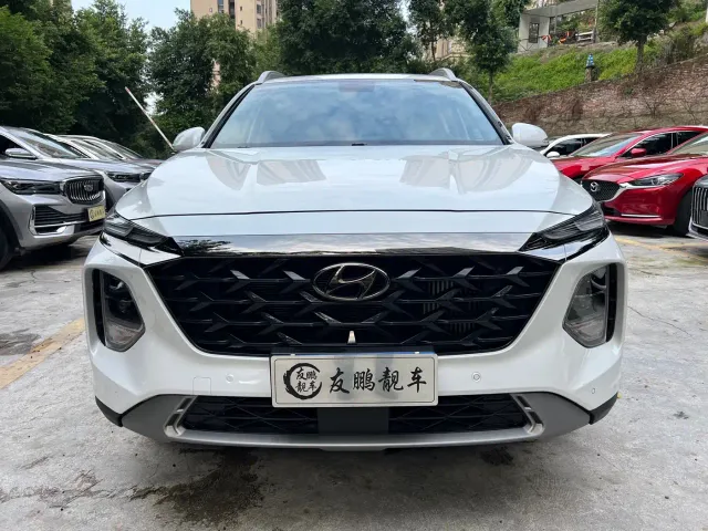 Hyundai Santa Fe — Фото автомобиля 2