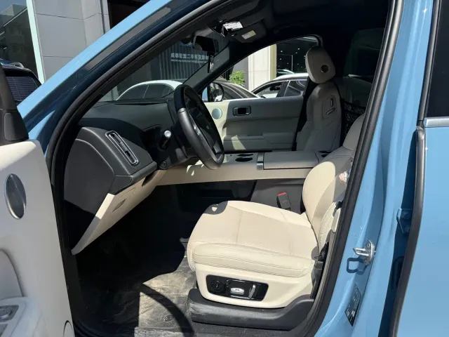 Li Auto L9 — Фото автомобиля 4