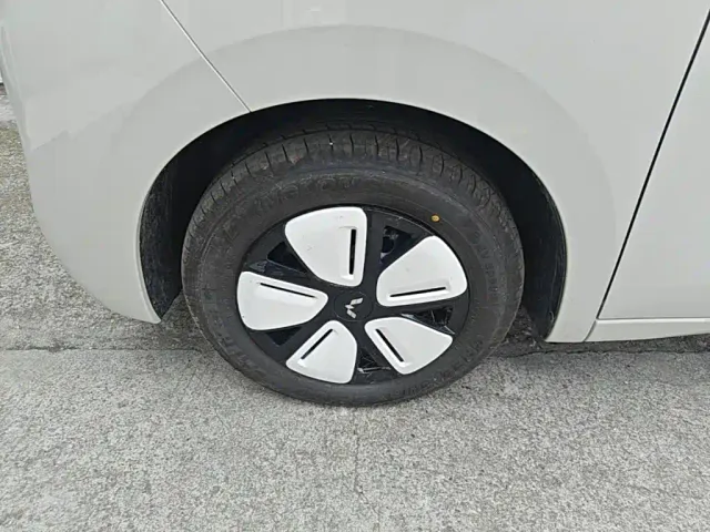 Wuling Hongguang Mini EV — Фото автомобиля 22