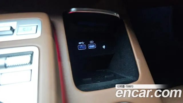 Genesis GV70 — Фото автомобиля 18