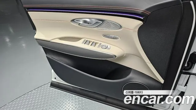Genesis GV70 2.5T Бензин 2WD — Фото автомобиля 24