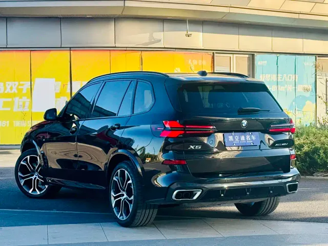 BMW X5 — Фото автомобиля 4