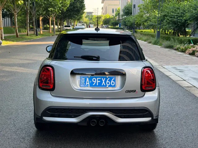 MINI Hatch — Фото автомобиля 5