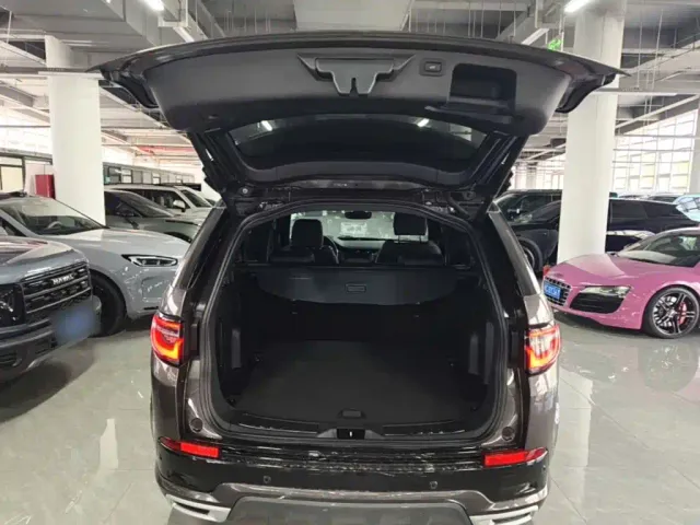 Land Rover Discovery Sport — Фото автомобиля 18