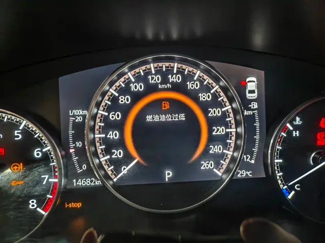 Mazda Axela — Фото автомобиля 14