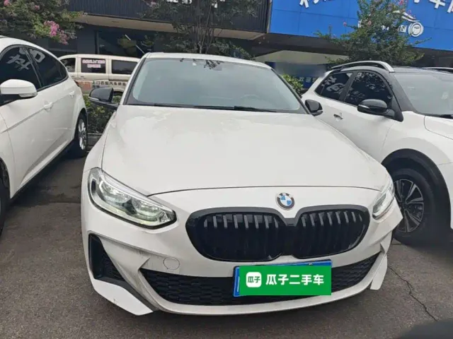 BMW 1 Series — Фото автомобиля 2