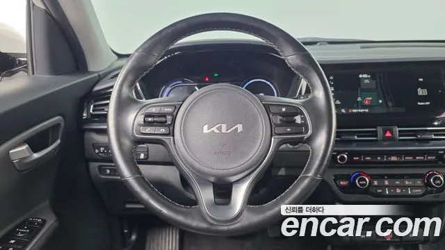 Kia Niro — Фото автомобиля 19