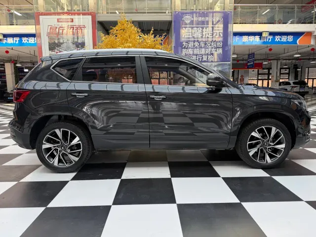 Jetta VS5 — Фото автомобиля 8