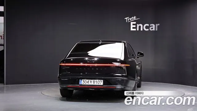 Hyundai Grandeur GN7 — Фото автомобиля 3