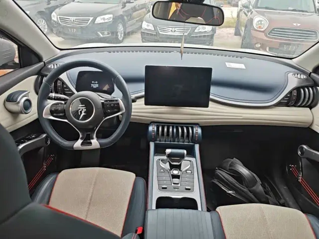 BYD Yuan PLUS — Фото автомобиля 9