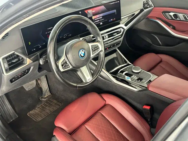 BMW i3 — Фото автомобиля 14