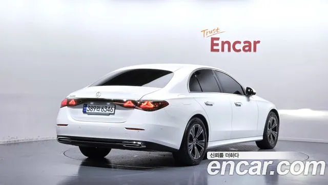 Mercedes-Benz E-Class W214 — Фото автомобиля 2