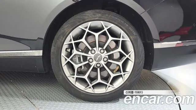 Genesis G80 RG3 — Фото автомобиля 6