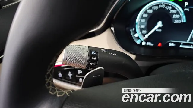Genesis GV70 2.5T Бензин AWD — Фото автомобиля 27