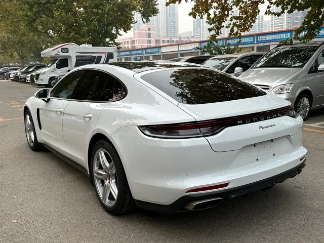 Porsche Panamera — Фото автомобиля 6