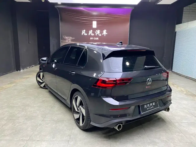 Volkswagen Golf GTI — Фото автомобиля 8