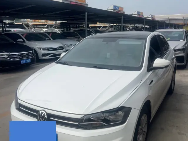 Фотография автомобиля — Volkswagen Polo