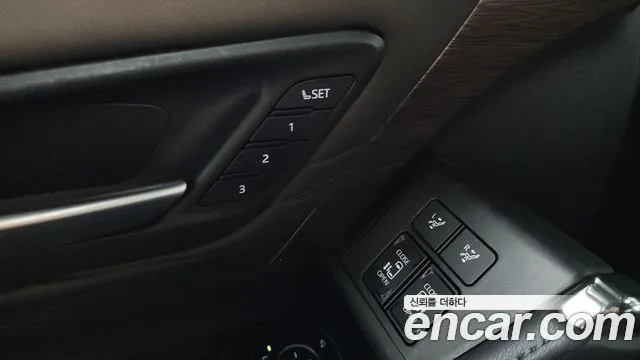 Toyota Alphard — Фото автомобиля 18