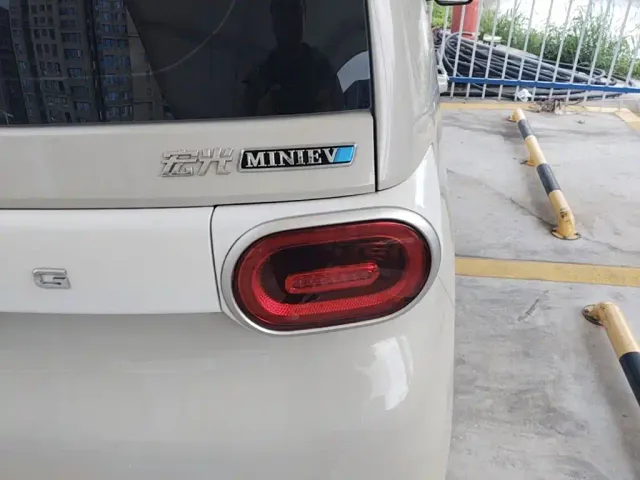 Wuling Hongguang Mini EV — Фото автомобиля 7