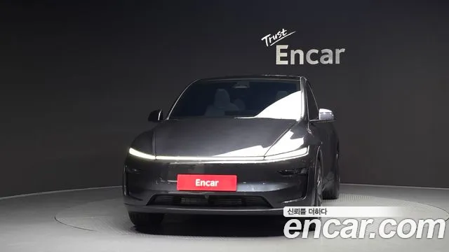 Tesla Model Y — Фото автомобиля 3