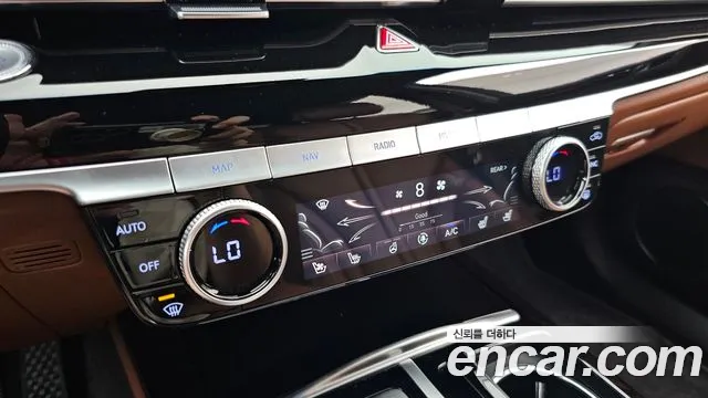 Genesis G80 Бензин 2.5 турбо AWD — Фото автомобиля 17
