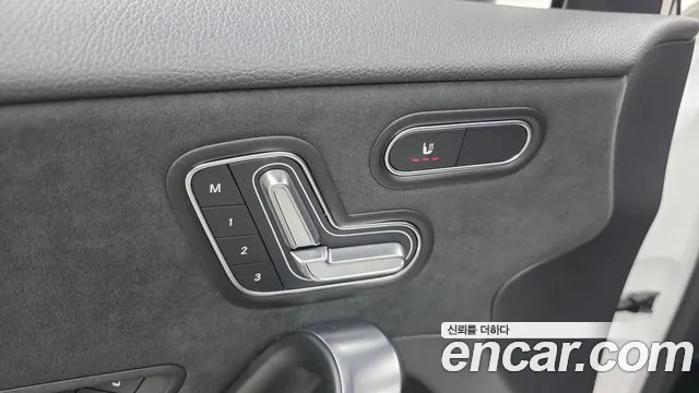 Mercedes-Benz A-Class — Фото автомобиля 26