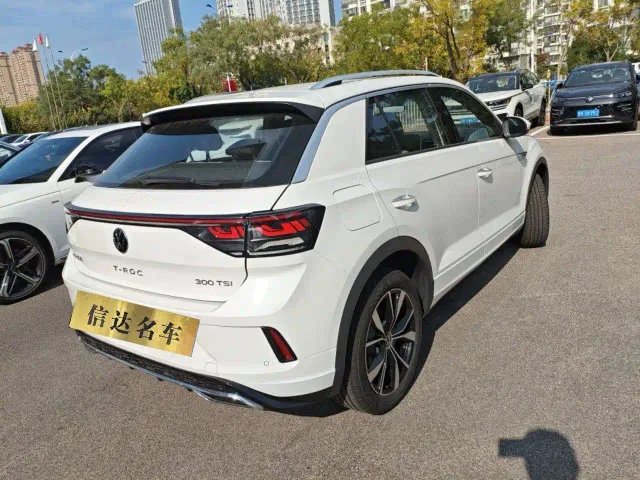 Volkswagen T-Roc — Фото автомобиля 9