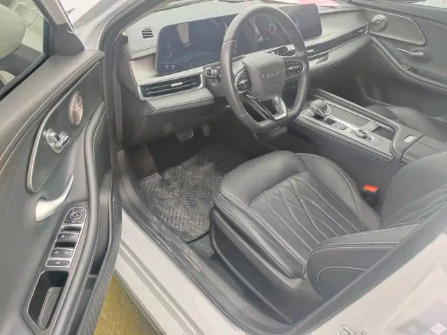 Chery Arrizo 8 — Фото автомобиля 12