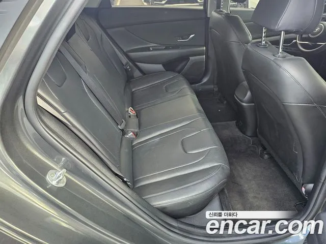Hyundai Avante CN7 — Фото автомобиля 12