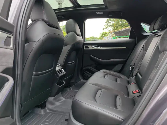 Geely Xingrui — Фото автомобиля 5
