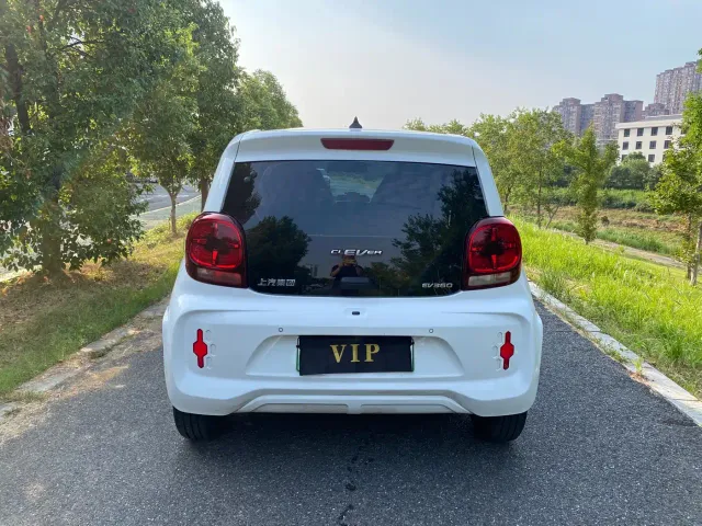 Roewe Clever — Фото автомобиля 6