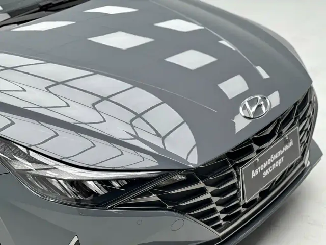 Hyundai Elantra — Фото автомобиля 5