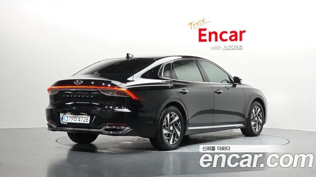 Hyundai Grandeur — Фото автомобиля 2