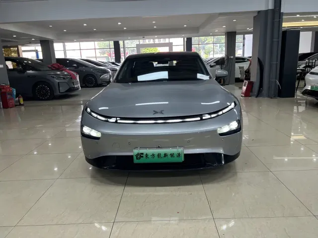 Xpeng P7 — Фото автомобиля 2