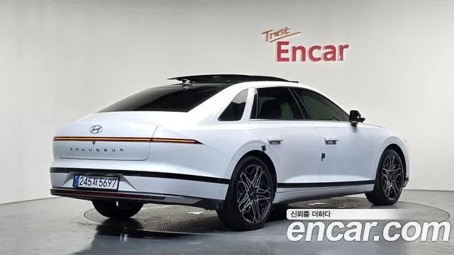 Hyundai Grandeur — Фото автомобиля 2