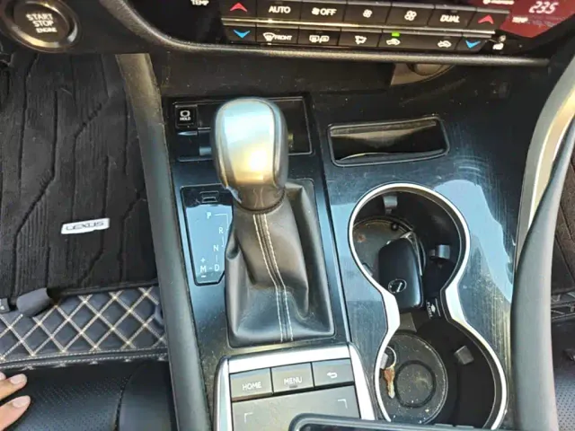 Lexus RX — Фото автомобиля 13