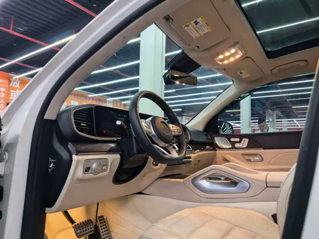 Mercedes-Benz GLS-Class — Фото автомобиля 6