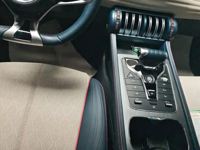 BYD Yuan PLUS — Фото автомобиля 16