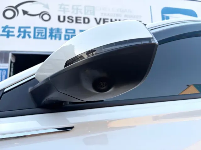 Dongfeng Yixuan MAX — Фото автомобиля 11