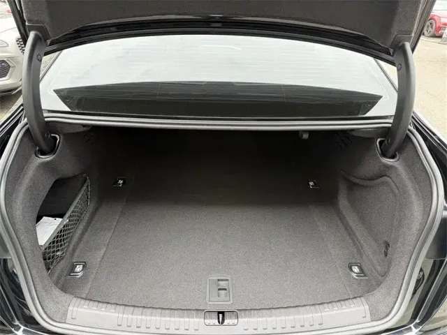 Audi A6L — Фото автомобиля 9