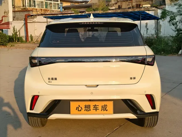 BYD Dolphin — Фото автомобиля 4
