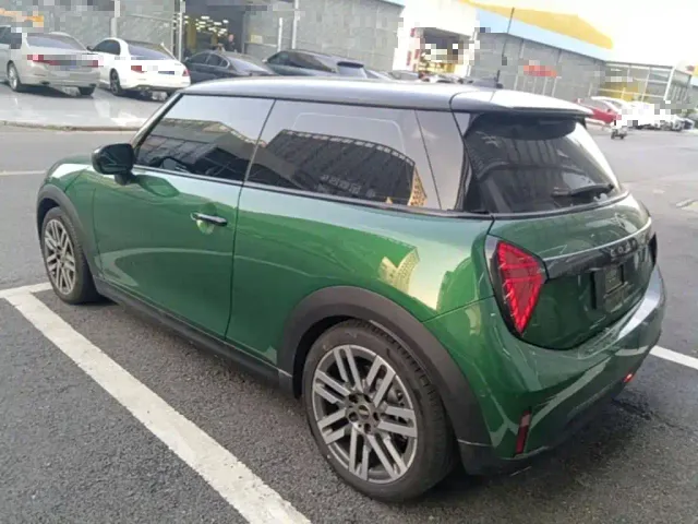 MINI Hatch — Фото автомобиля 4
