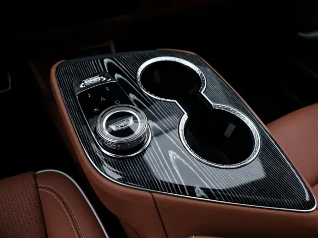 Cadillac Optiq — Фото автомобиля 9