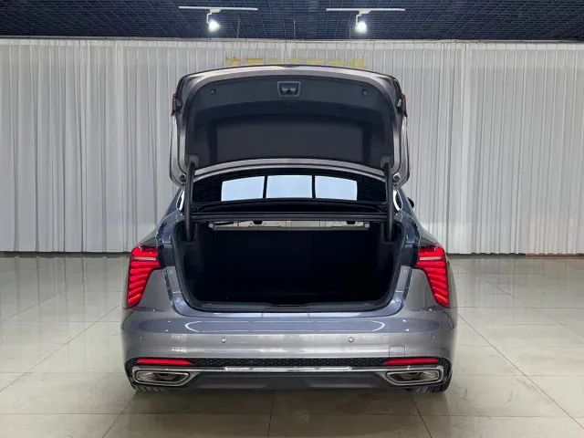 Hongqi H5 — Фото автомобиля 6