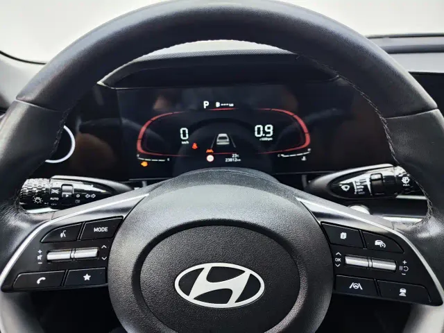 Hyundai Elantra — Фото автомобиля 11