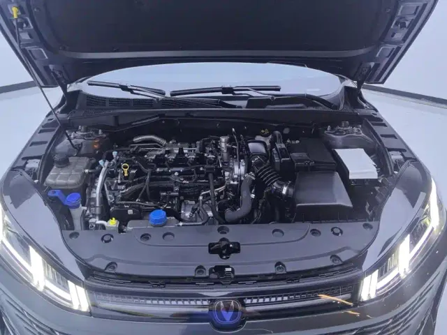 Changan Eado — Фото автомобиля 10