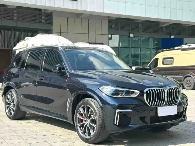BMW X5 — Фото автомобиля 2